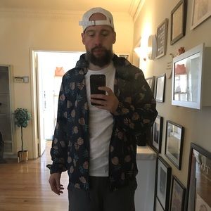 H&M Hooded Windbreaker 🍍🍍🍍